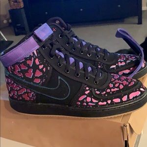 Nike Area 72 Vandal Premium QS 🖤💜💙